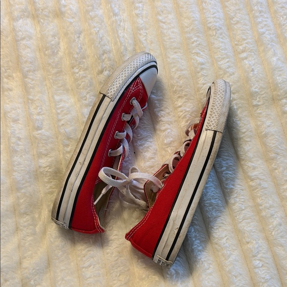 Converse Kids Red Low-Top Canvas Sneakers with White Laces - Picture 7 of 12